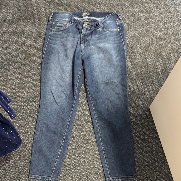 Torrid jegging 20 tall // 072327 - Picture 1 of 2